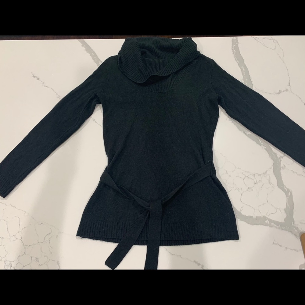 Long sleeve, Light weight Sweater